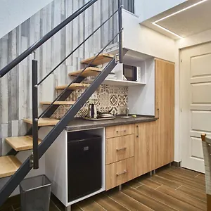  Apartament Km33 - - Hostaid